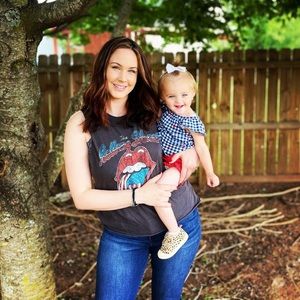 Meet your Posher, Elizabeth